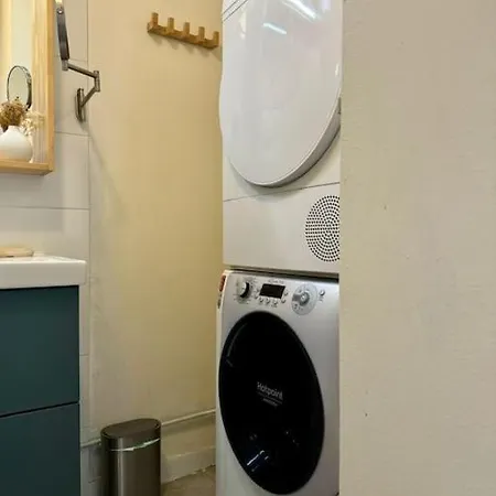 Daire De 105 M2 ,4 Chambres, Balcon,parking *