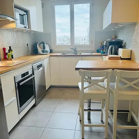Daire De 105 M2 ,4 Chambres, Balcon,parking *